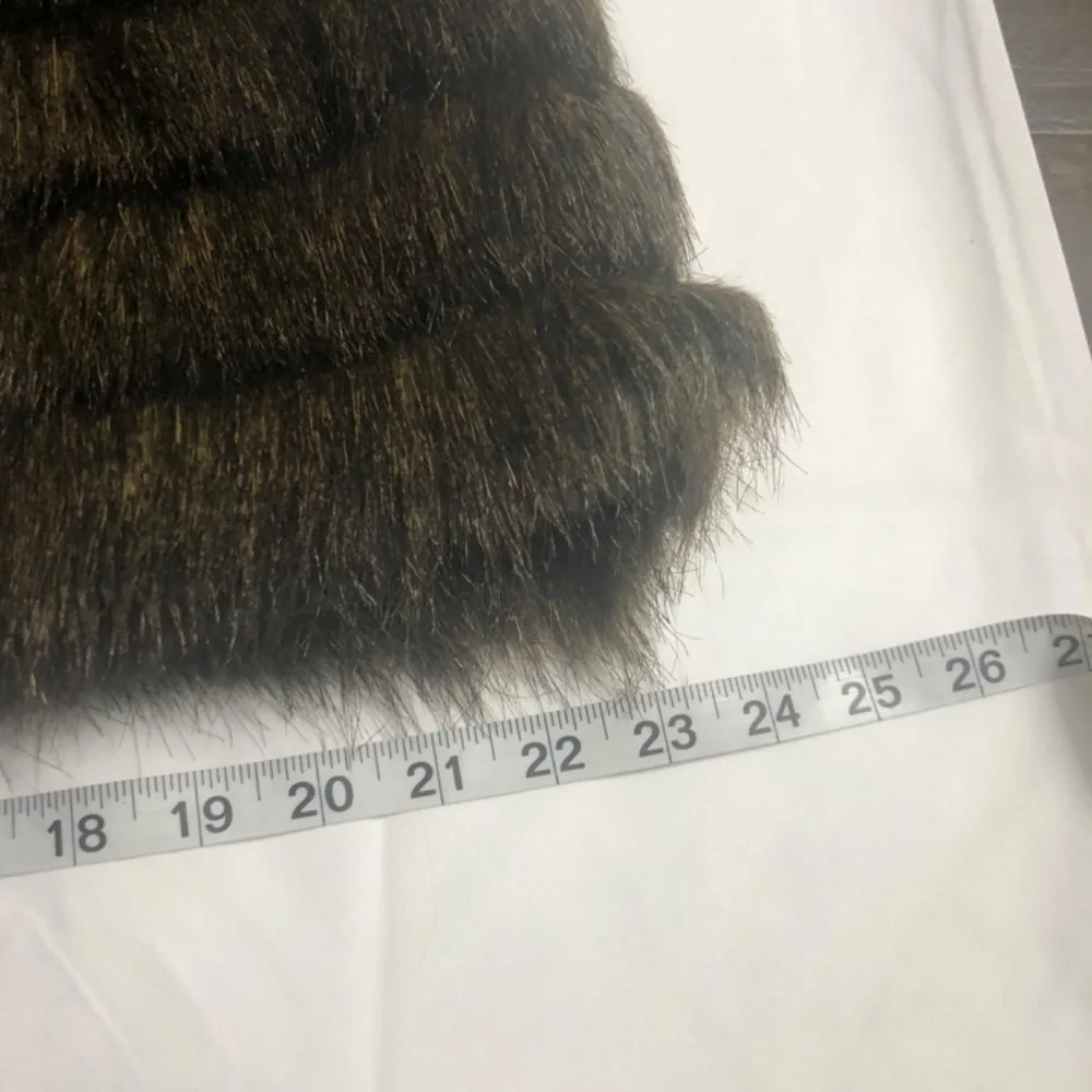 Michael Kors brown Faux fur vest - Picture 13 of 16